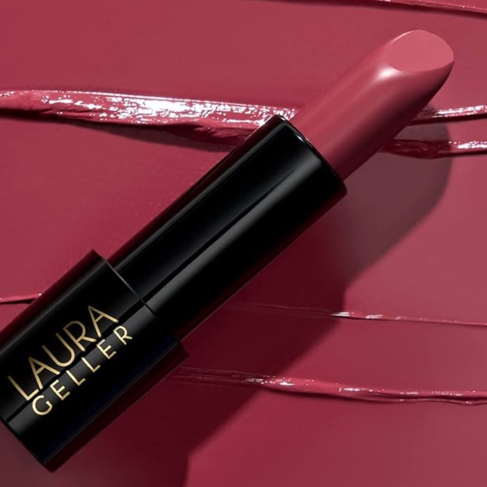 💥SALE💥 Laura Geller best selling featherlight long wearing cream lipstick